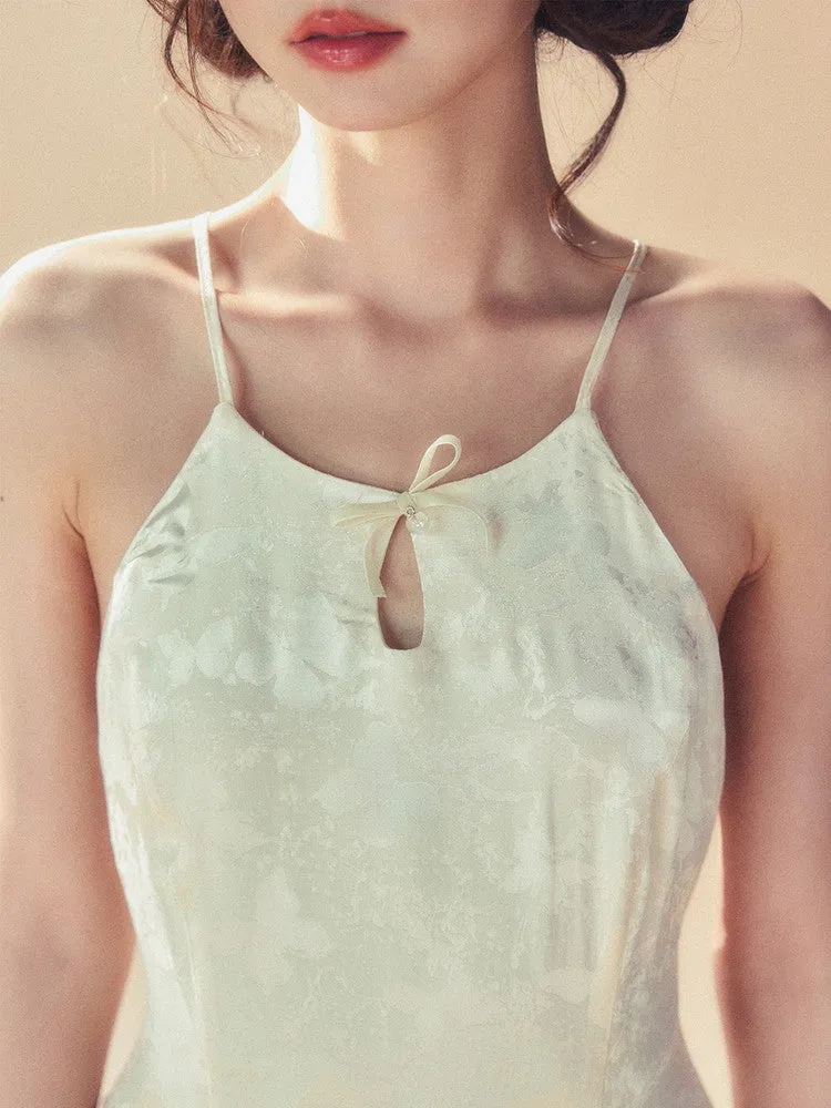 2Type Elegant Embroidery Long Bacl-Open Dress