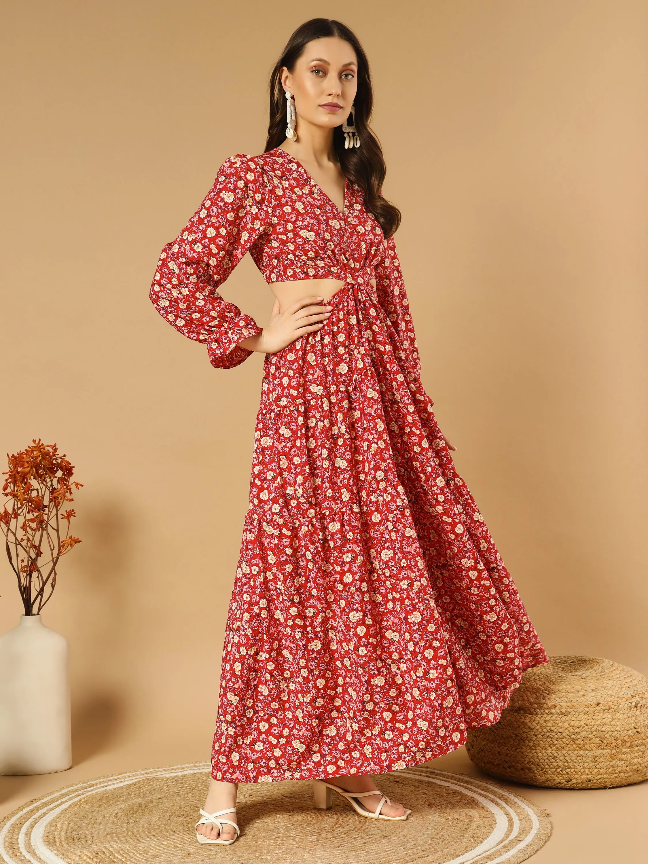Elegant Floral Fit and Flare Maxi Dress