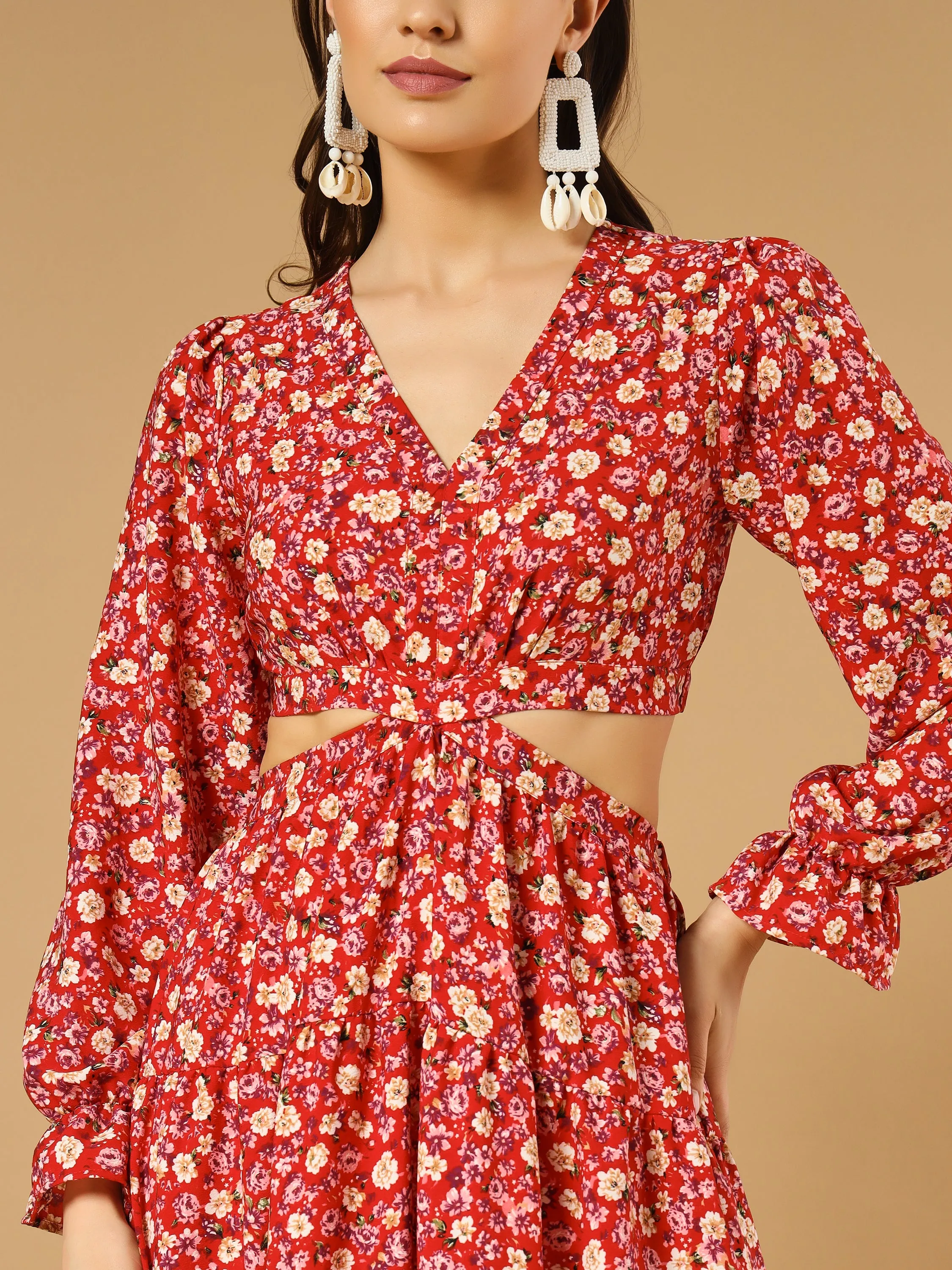 Elegant Floral Fit and Flare Maxi Dress