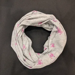 Infinity Scarf - Pink Skulls