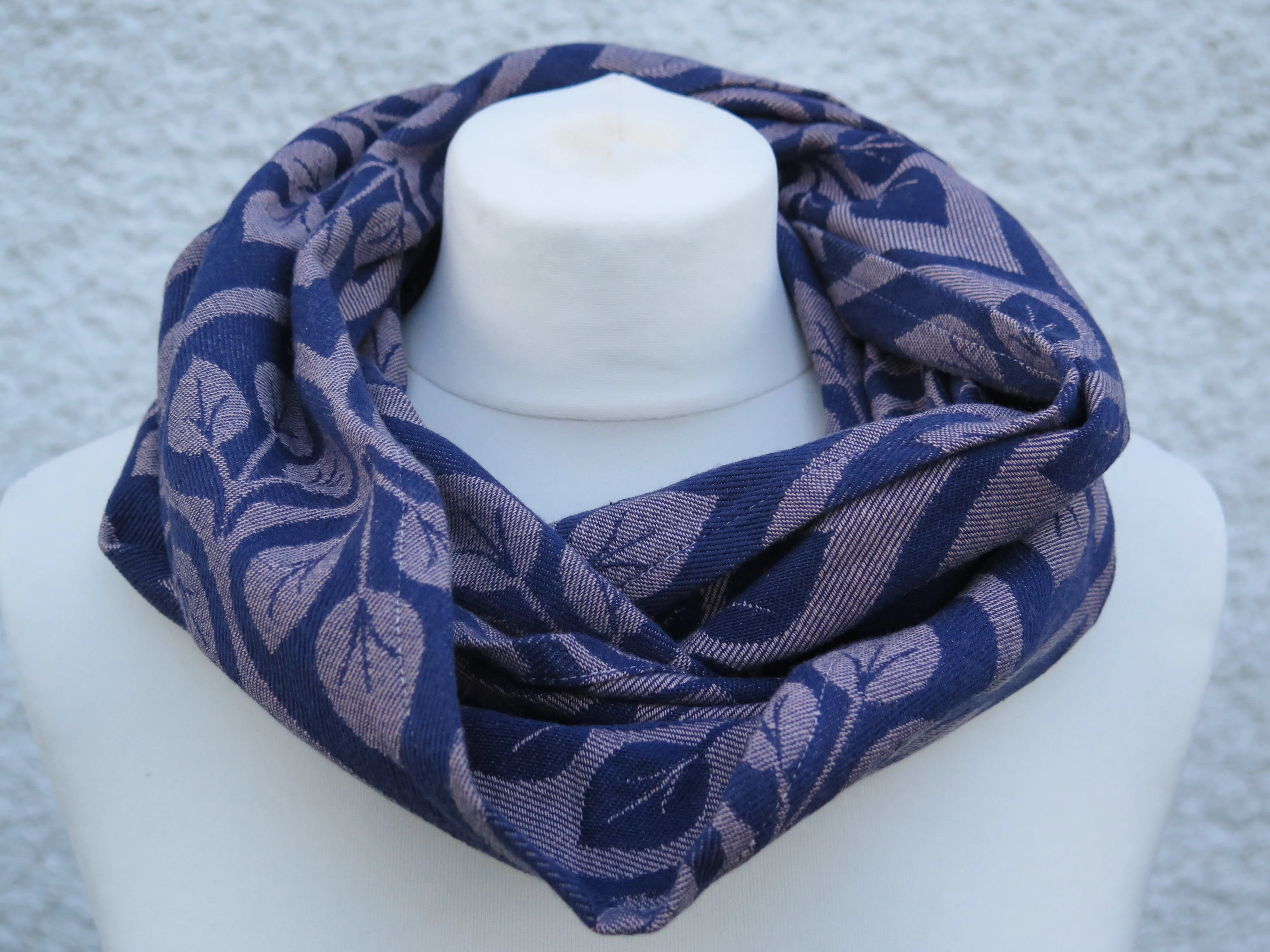 KahuBaby woven wrap infinity scarf, Yaro La Vita Navy Salmon